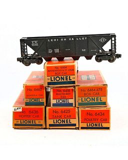 (8) Lionel O Gauge Postwar Freight Cars