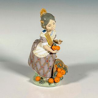 Miss Valencia 1001422 - Lladro Porcelain Figurine