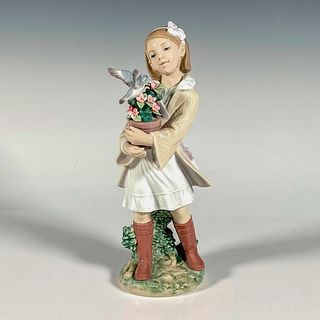 Morning Melodies 1008362 - Lladro Porcelain Figurine