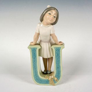 Schoolgirl U 1005149 - Lladro Porcelain Figurine