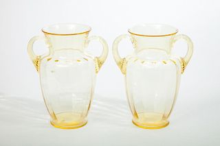 Pair of Steuben Type Vases, in the Manner of Carter