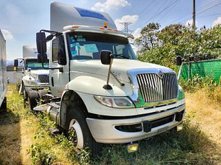 Tractocamion International 4400 2013