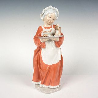 Mrs. Santa Claus 1006893 - Lladro Porcelain Figurine