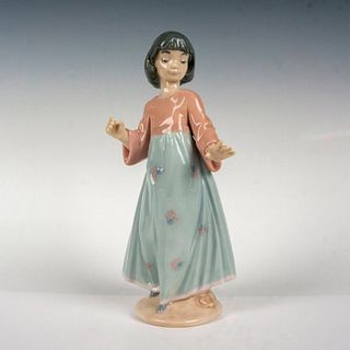 Asian Love 1006156 - Lladro Porcelain Figurine