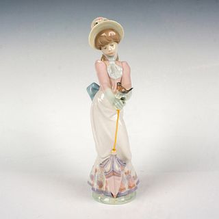 Garden Song 1007618 - Lladro Porcelain Figurine