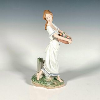 Gardens Of Athens 1007704 - Lladro Porcelain Figurine