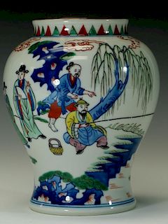 Chinese famille verte porcelain jar.