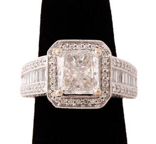 2CT RADIANT CUT DIAMOND AND 18K WHITE GOLD RING
