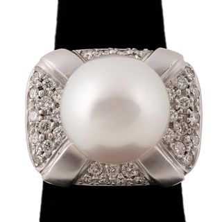 SOUTH SEA PEARL, DIAMOND AND 18K WHITE GOLD RING