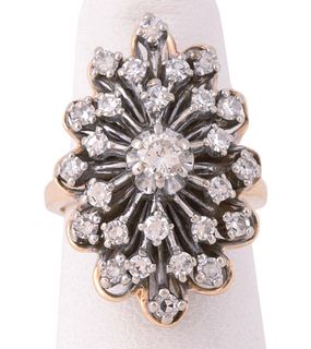 DIAMOND AND 14K YELLOW GOLD CLUSTER RING