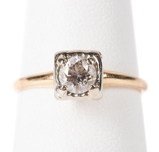 DIAMOND SOLITAIRE AND 14K YELLOW GOLD RING