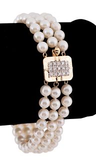 PEARL BRACELET WITH DIAMOND AND 14K GOLD CLASP