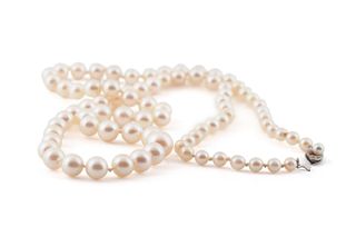 GRADUATED CULTURED PEARL & 14K WHITE GOLD NECKLACE