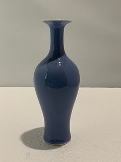 Chinese small sky-blue vase, 19th Century