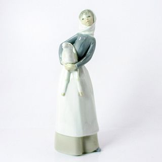 Girl With Lamb 1004584 - Lladro Porcelain Figure