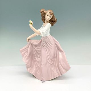 Summer Breeze 1006543 - Lladro Porcelain Figurine