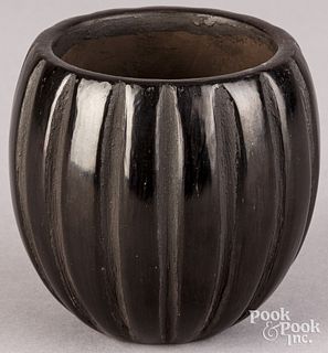 Corn Moquiono Zia/Hopi Indian pottery jar