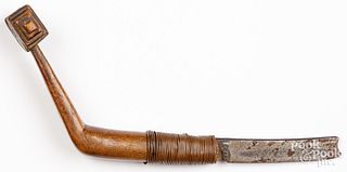 Eastern Woodlands Indian carved crooked knife