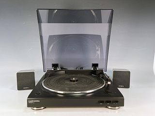 AUTO TECHNICA STEREO TURNTABLE RECORD PLAYER