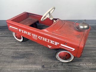 VINTAGE FIRE CHIEF TOY FIRE TRUCK