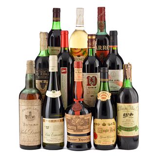 Lote de Vinos Tintos, Blancos, Oporto y Licor. La Rioja Alta. Cherry Marnier. En presentaciones de 750 ml. Total de piezas: 12.