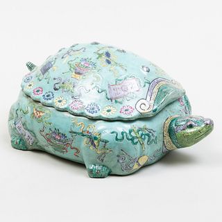 Chinese Famille Rose Porcelain Box and Cover in the Form of a Turtle