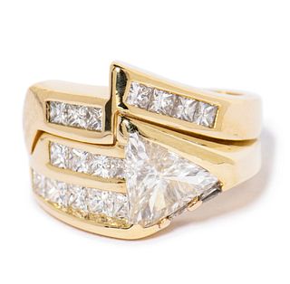 18K YELLOW GOLD DIAMOND RING, 8.10 dwt., 1.00ct.TW TRILLION WHITEÂ  1.50ct.TW PRINCESS WHITE Diamonds Size5.50