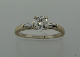 DIAMOND WHITE GOLD SOLITAIRE RING