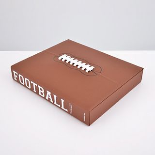 FOOTBALL, THE IMPOSSIBLE COLLECTION ... Book