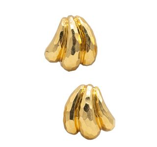 Henry Dunay New York Faceted Hammered Earrings In Textured 18Kt Gold