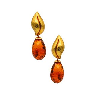 Tiffany & Co. By Paloma Picasso Pair of Dangle Earrings In Hammered 18K Gold With Amber