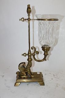Brass candleholder with hurricane