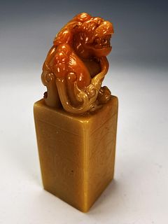 CARVED TIANHUANG SHOUSHAN FOO BEAST SEAL