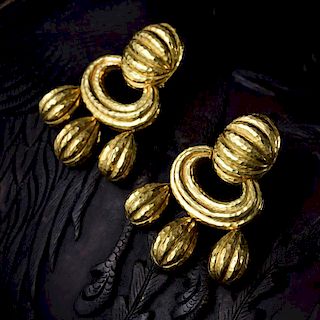 David Webb Gold Chandelier Earrings