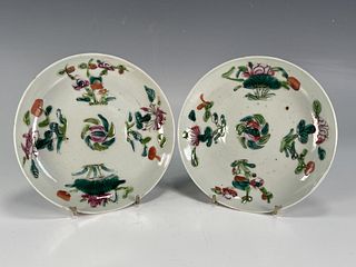 2 PEACH DISHES & FLOWER DISHES