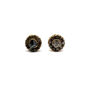 Antique Studs in 18k Gold with Diamonds