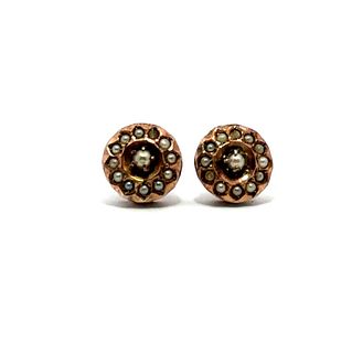 Antique Studs in 18k Gold with micro Pearls