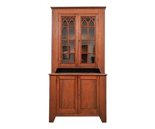 COUNTRY ONE-PIECE CUPBOARD
