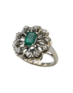 14K White Gold and Emerald Ring