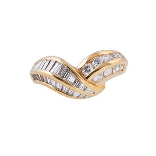 Martin Flyer 18k Gold Diamond Ring