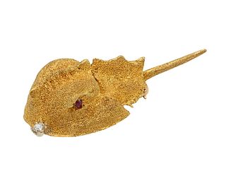 18K Yellow Gold Brooch in Form of Horseshoe Crab