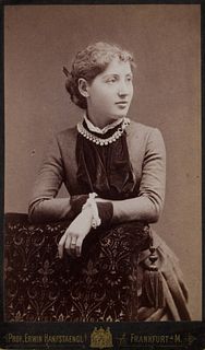 E. HANFSTAENGL (*1838), Elegant lady with pearl necklace, CDV