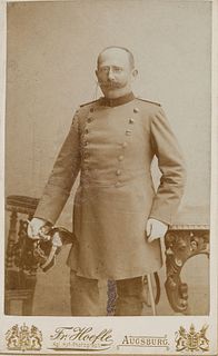 ATELIER FRITZ HOEFLE (19th), Uniformed man with pickelhaube, around 1886, CDV