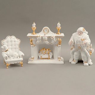 FIGURAS DECORATIVAS NAVIDEÑAS CHINA SIGLO XX Elaboradas en cerámica En color blanco y detalles en esmalte dorado Detalles...