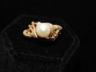 14K Gold Pearl Ring with 2 Diamonds  