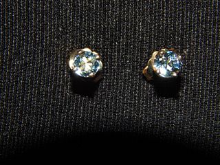 14K Gold Sapphire Stud Earrings 