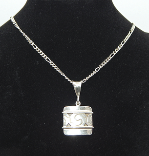 .925 Sterling Silver Necklace with .950 Decorative Pendant