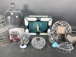 GLASS AND METAL DECORATIVE LOT