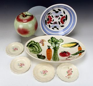 ASSORTED KITCHEN AND SERVING ITEMS