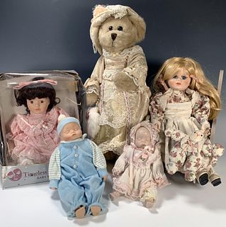 LOT OF COLLECTIBLE DOLLS